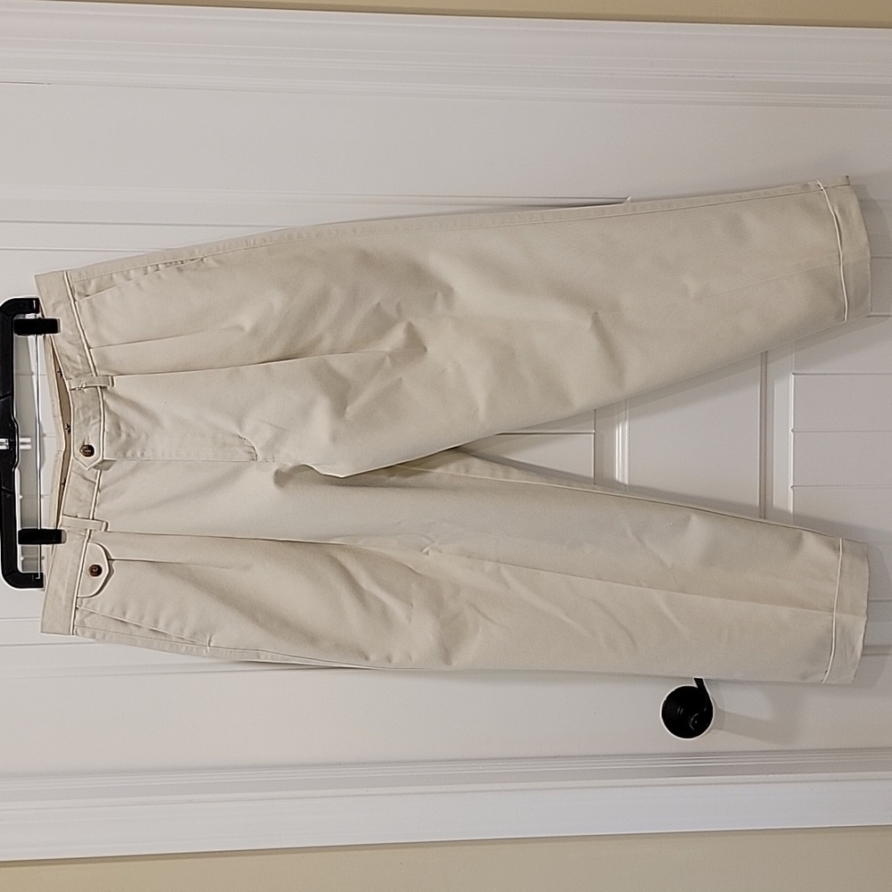 Dockers Loose Fit Pleated Cuffed Khaki Pants Size 36 - Picture 8 of 8